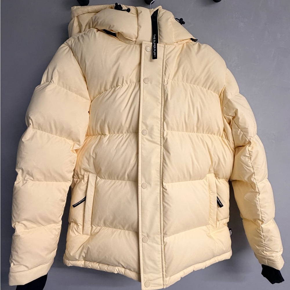 Women’s butter yellow Super Puff